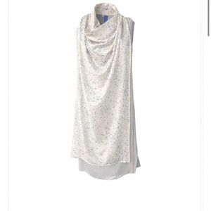 Chic Mini Dress with Subtle Patterns